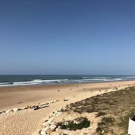 Cosy Avec Vue Sur L'ocean דירה לאקאנו